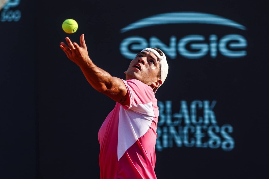 Baez começa bem na busca pelo bicampeonato do Rio Open