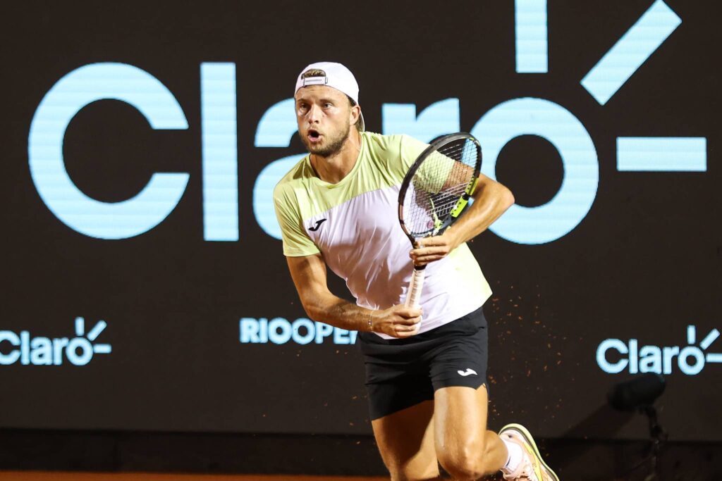 Argentinos dominam quartas e Muller volta a surpreender