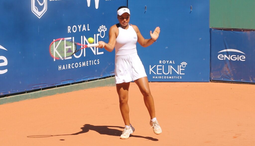 Nauhany Silva conquista vaga na chave principal do ITF W35 de São Paulo