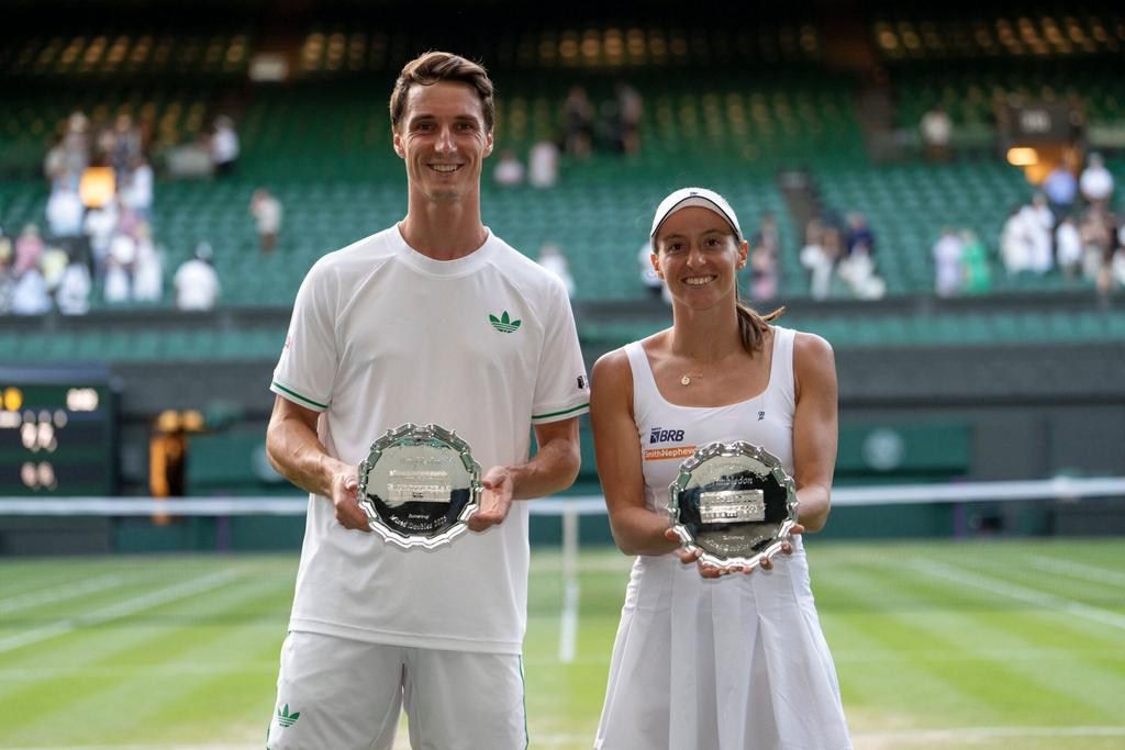 Luisa Stefani é vice-campeã de duplas mistas em Wimbledon e iguala Maria Esther Bueno
