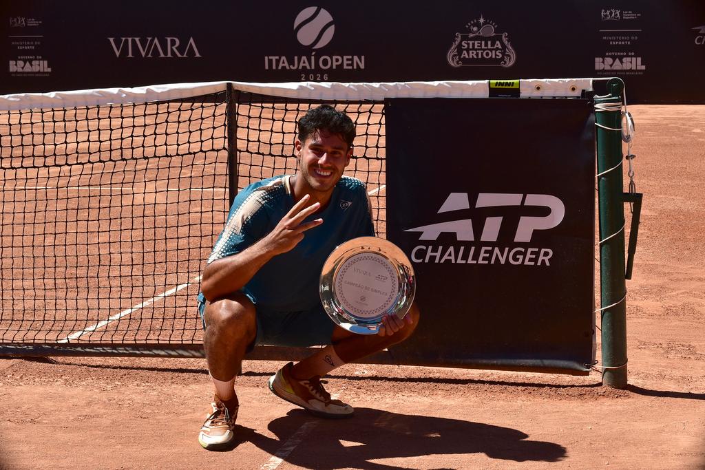 Daniel Vallejo é campeão do Itajaí Open em final de mais de três horas de jogo