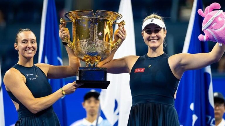 Luisa Stefani e Dabrowski brilham e conquistam o título em Pequim